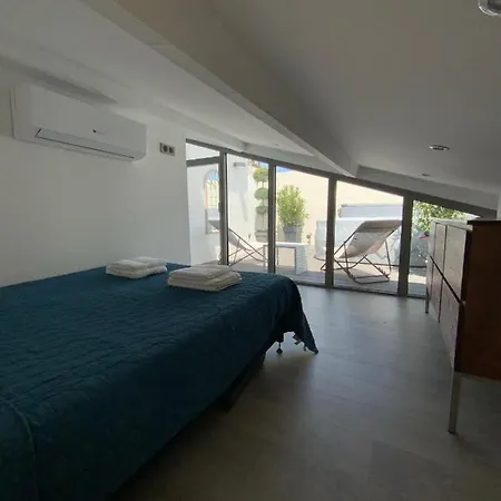 Le Rooftop Tropezien * サントロペ