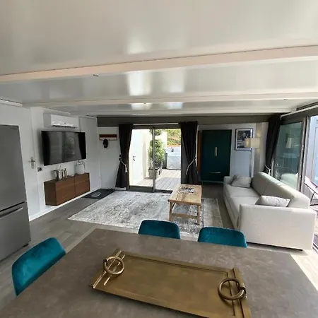 Apartment Le Rooftop Tropezien