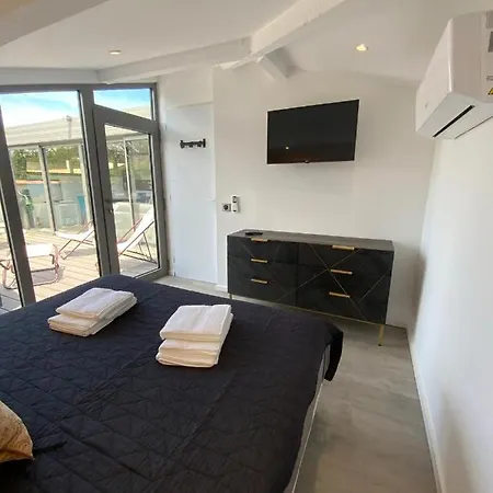 Апартаменты Le Rooftop Tropezien Сен-Тропе