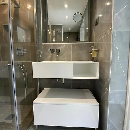 Le Rooftop Tropezien アパート