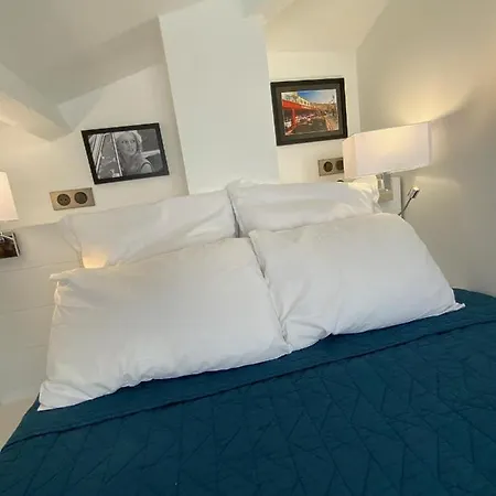 Le Rooftop Tropezien アパート *